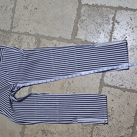 Current/Elliott The Cropped Lexton Pant Blue Stripe Zippered Ankle Size 24 - Picture 5 of 10